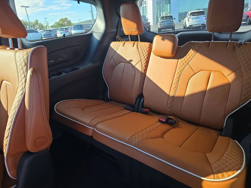 2026 Chrysler Pacifica Pinnacle - Photo 24