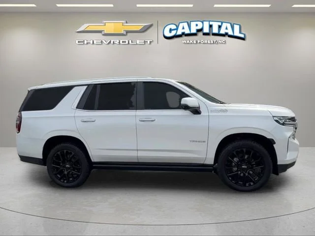 Used 2021 IRIDESCENT PEARL TRICOAT Chevrolet High Country image 6