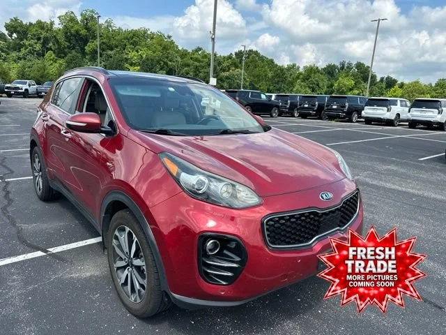 Used 2018  Kia EX image 6