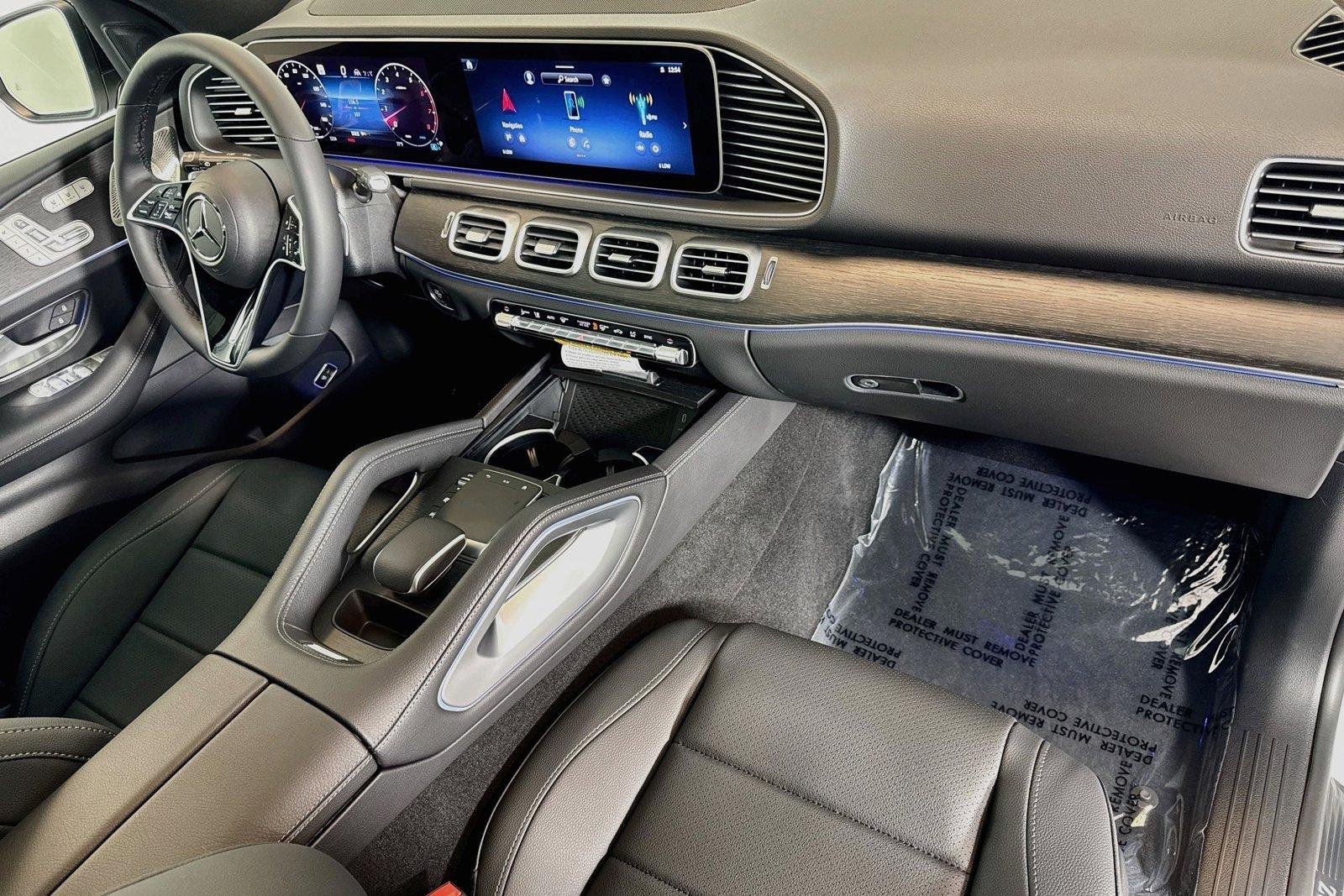 New 2026 Manufaktur Moonlight White Magno Mercedes-Benz GLE 450 image 27