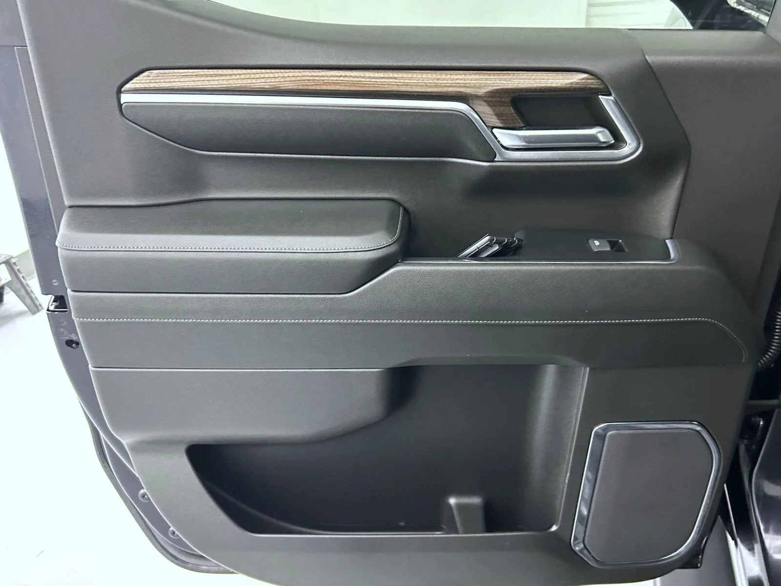 Used 2024 Gray Chevrolet RST image 20