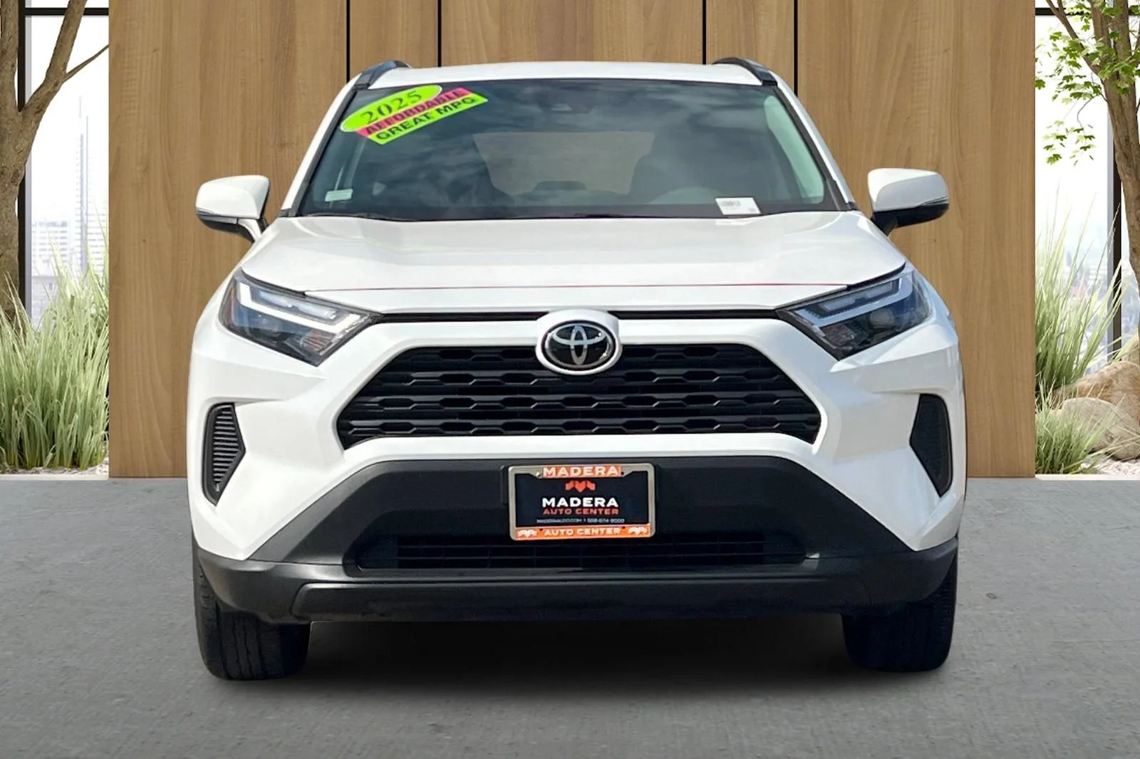Used 2025 White Toyota Hybrid XLE image 9