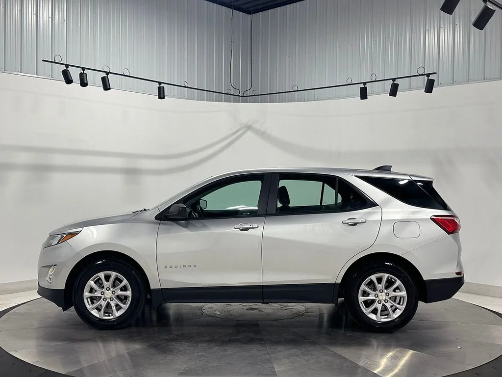 Used 2024 Blue Chevrolet LT image 14