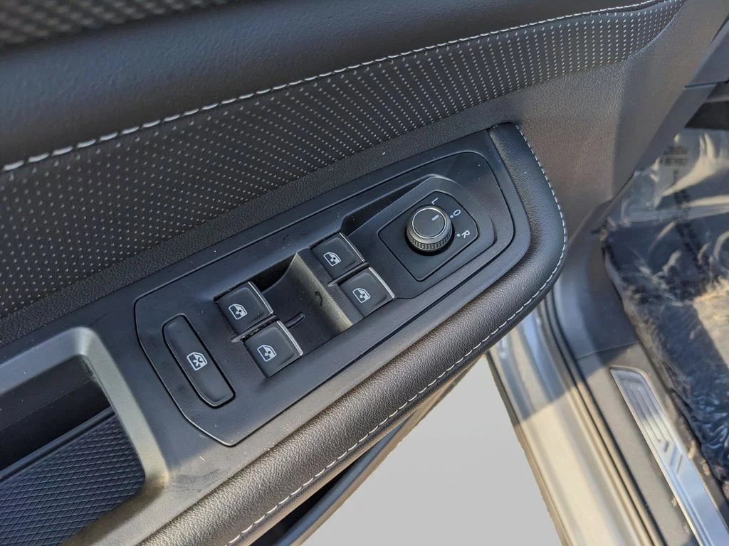 2026 Volkswagen Atlas Cross Sport SEL - Photo 19