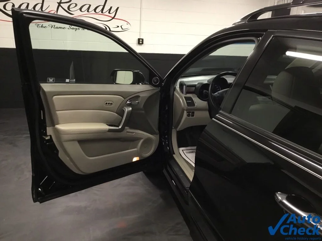 Used 2011 Black Acura Base image 18