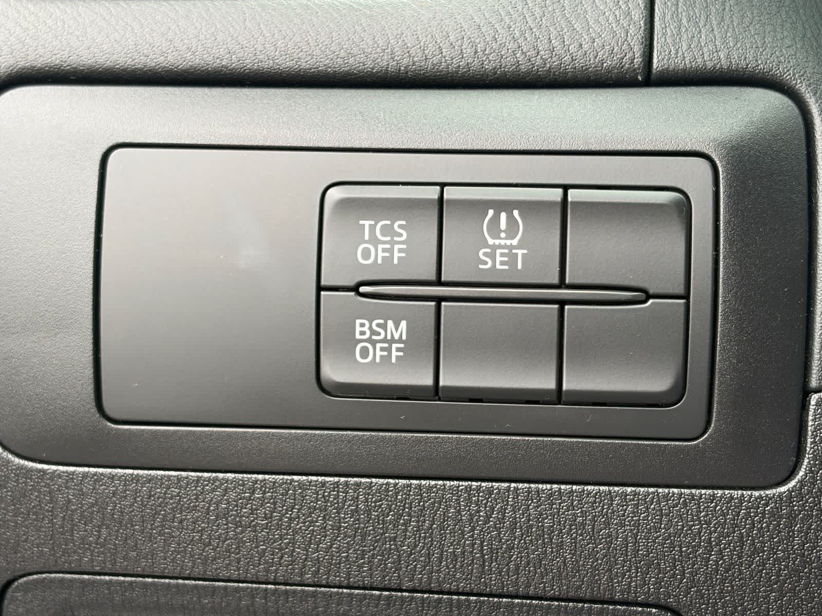 Used 2015 Crystal White Mica Mazda Touring image 18