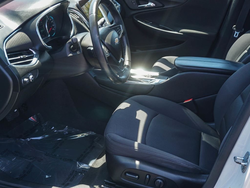 Used 2017 Beige Chevrolet LT image 17