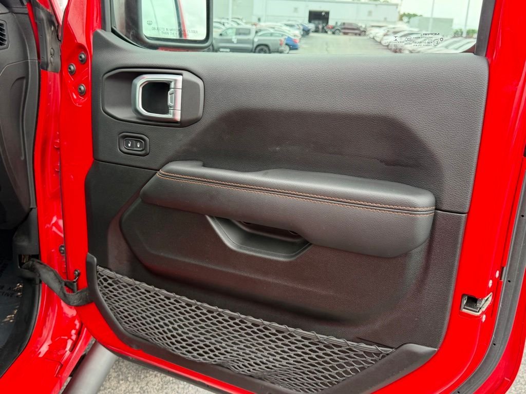 Used 2022 Red Jeep Mojave image 21