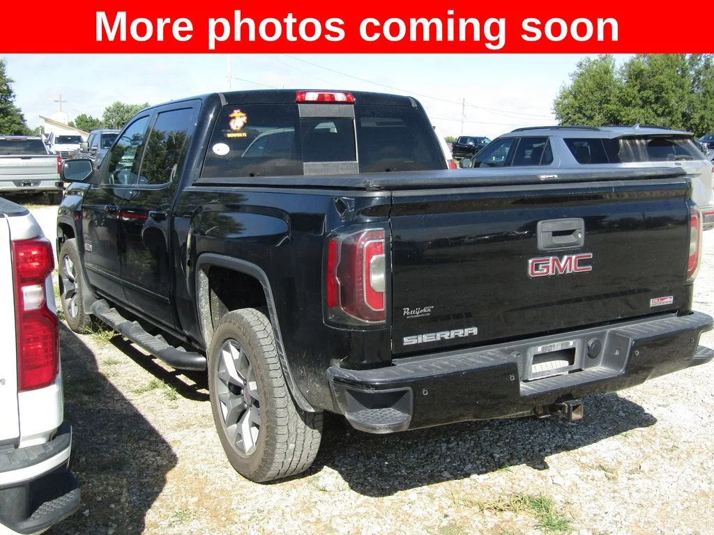 Used 2018 Onyx Black GMC SLT image 4