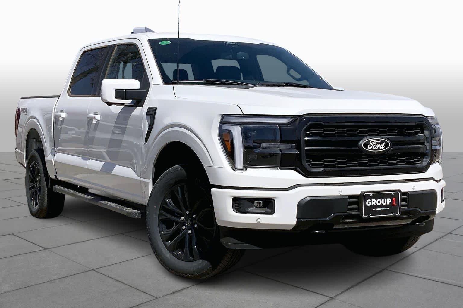 New 2026 Star White Metallic Tri-Coat Ford Lariat® image 2