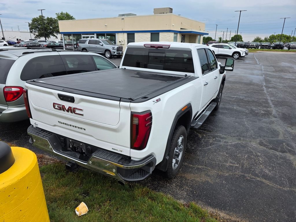 Used 2025 Summit White GMC SLT image 4