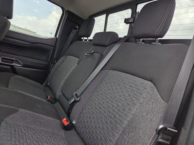 Used 2024 Oxford White Ford XLT image 27