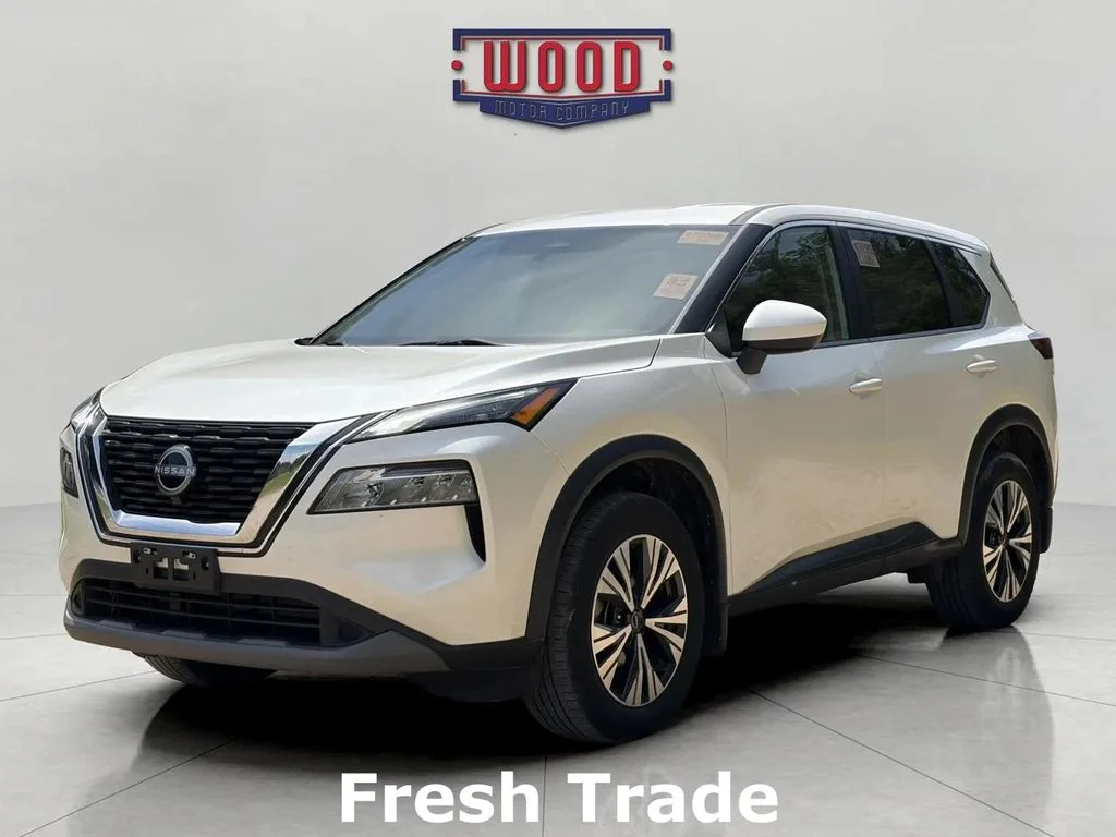 Used 2023 Pearl White Tricoat Nissan SV image 3