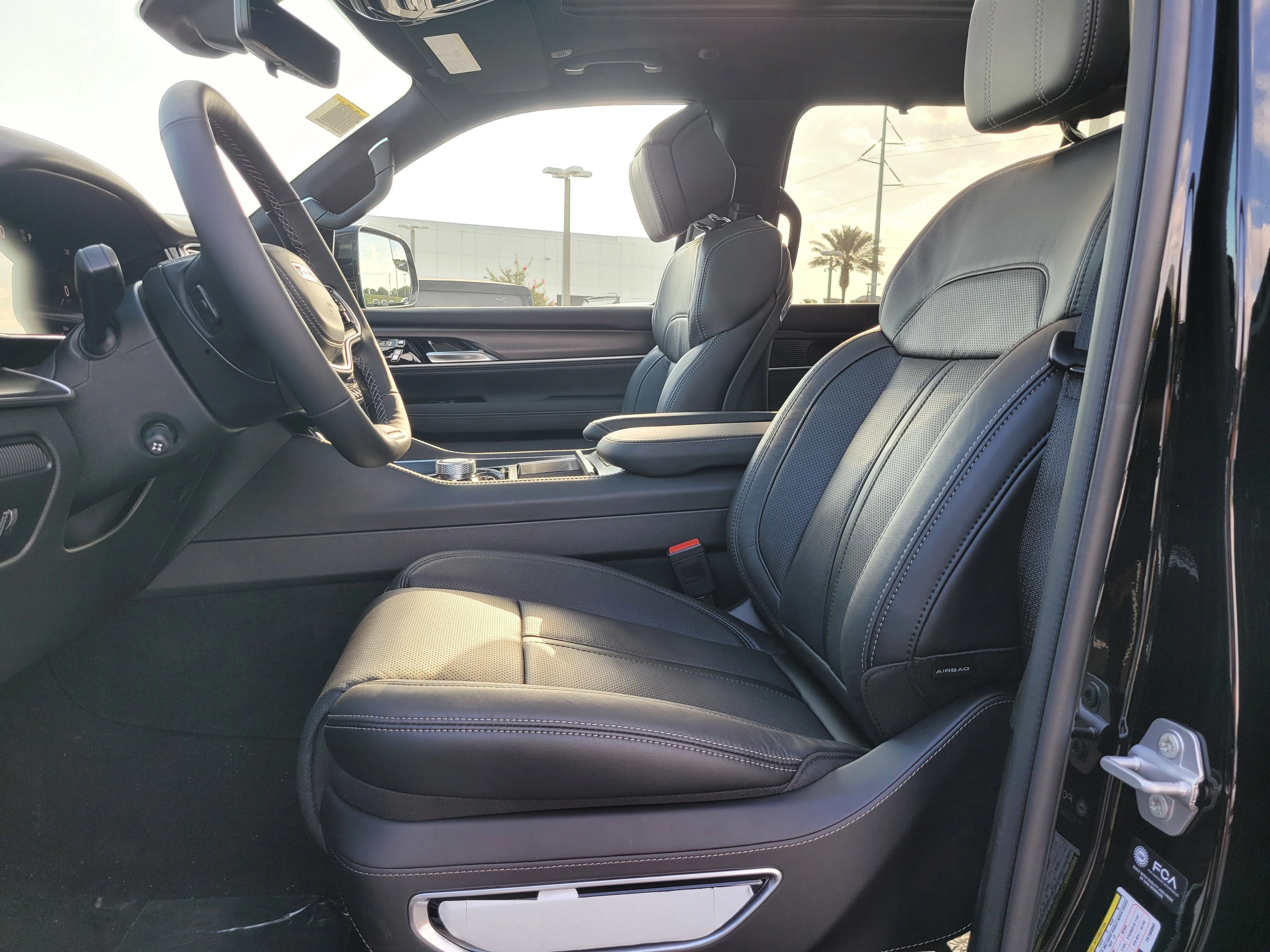 New 2026 High Gloss Black Jeep Summit Obsidian image 17