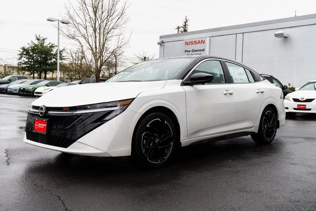 New 2026 Aspen White TriCoat / Super Black Two-tone Nissan SR image 3