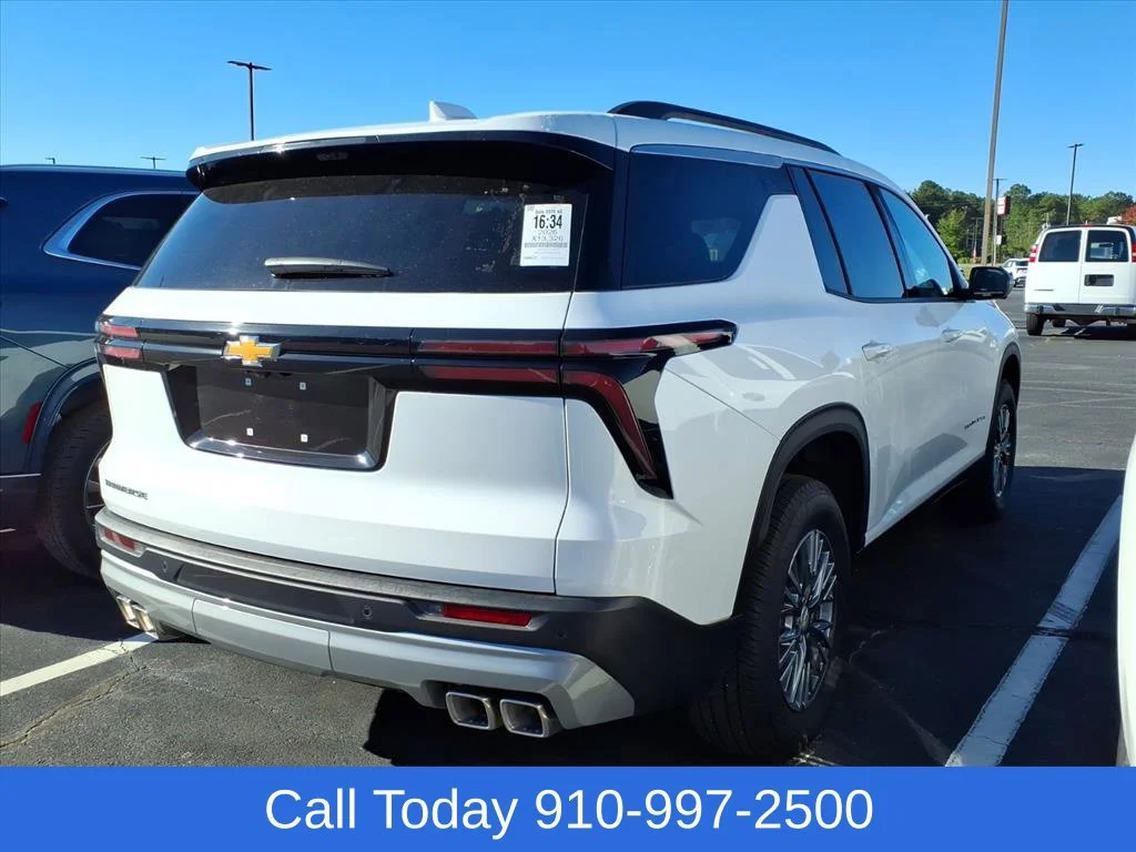 Used 2026 Summit White Chevrolet LT image 6