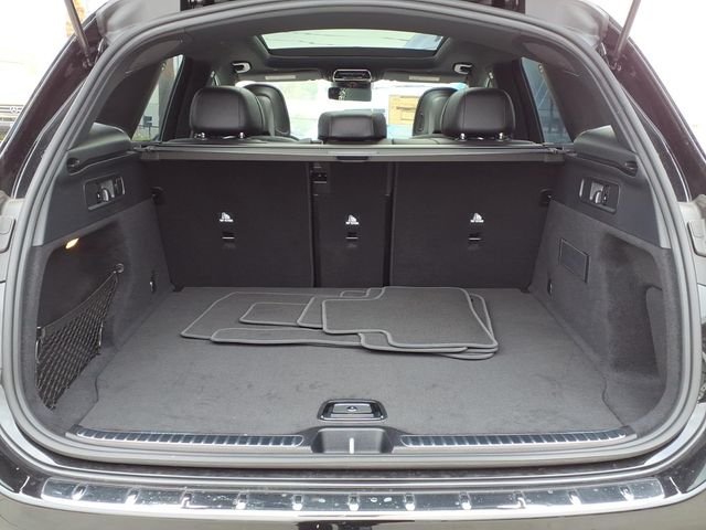 New 2026 Black Mercedes-Benz GLC 300 image 23