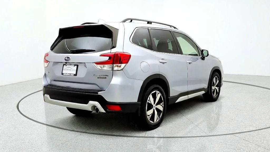 Used 2020 Ice Silver Metallic Subaru Touring CVT image 5