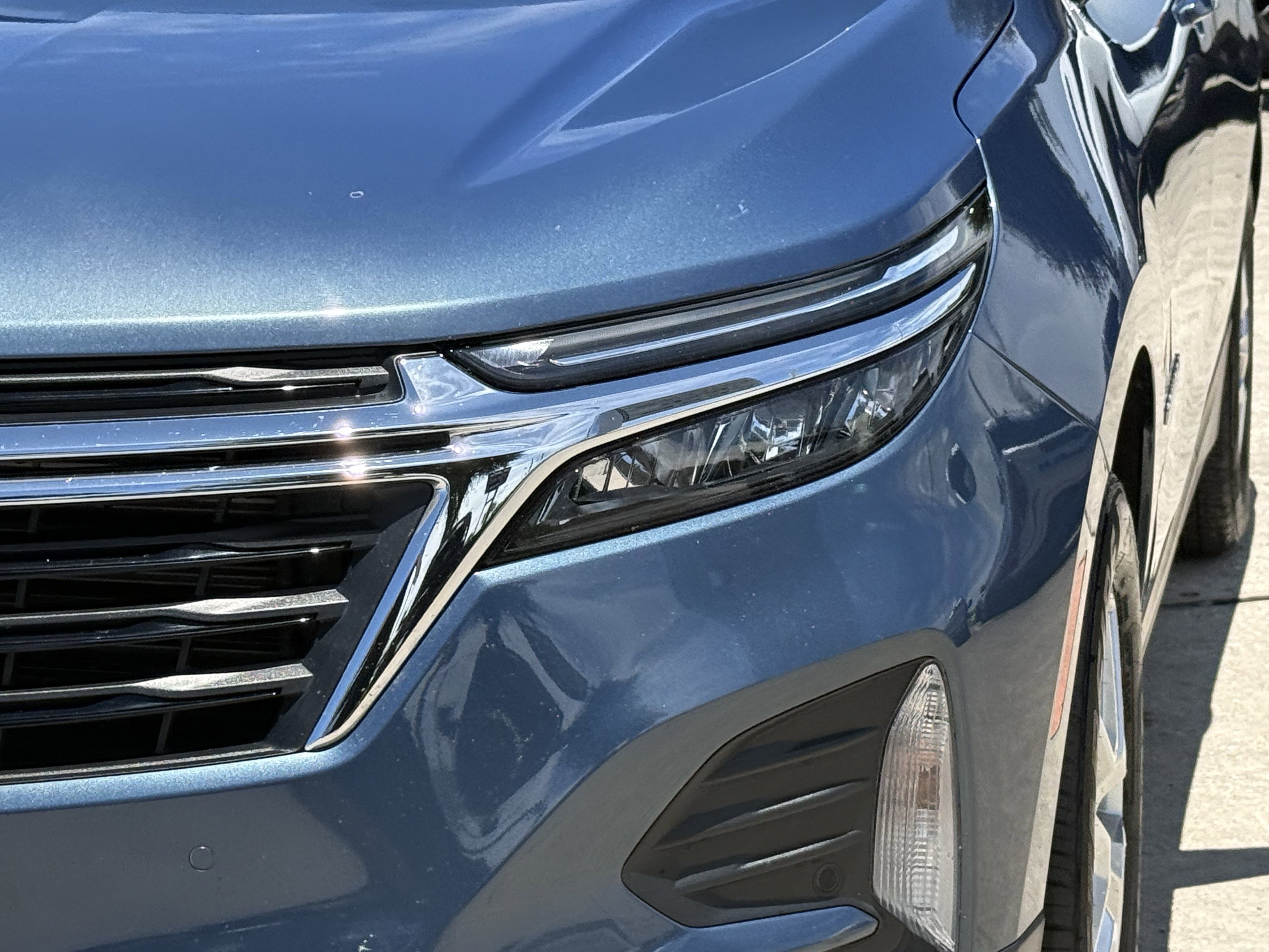 Used 2024 Lakeshore Blue Metallic Chevrolet  image 10