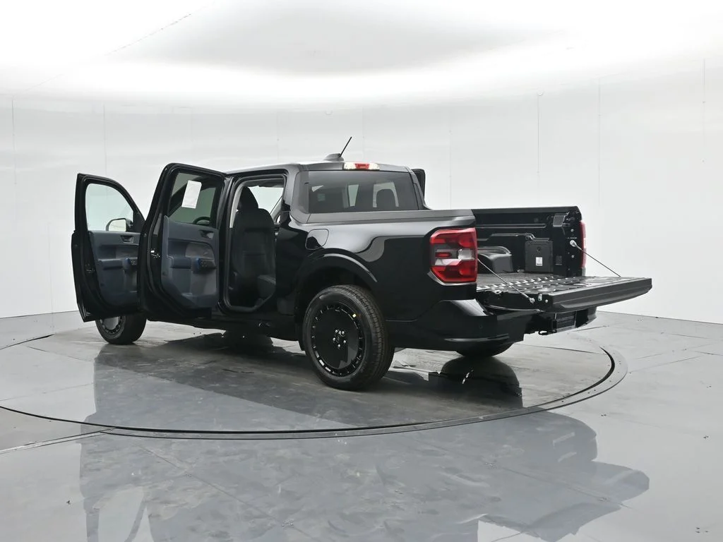 New 2025 Black Ford Lobo Standard image 63