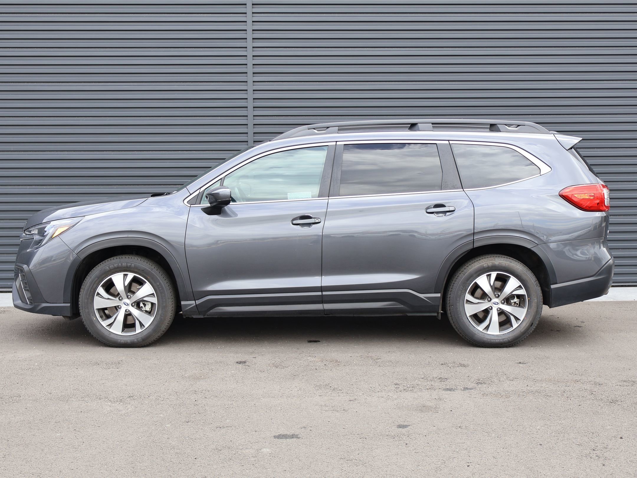 2025 Subaru Ascent Premium - Photo 8