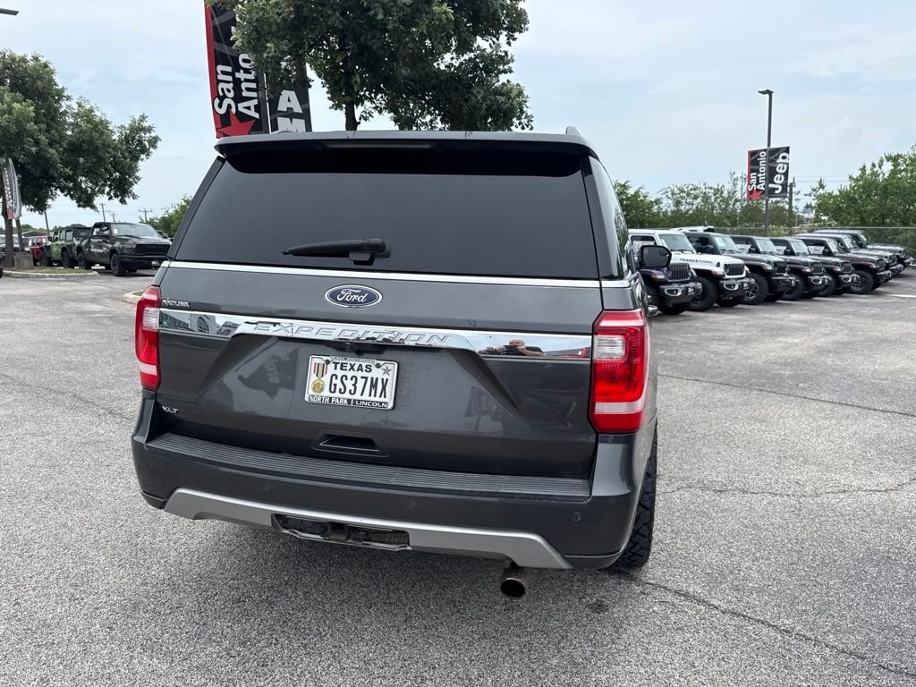 Used 2019 Gray Ford XLT image 8