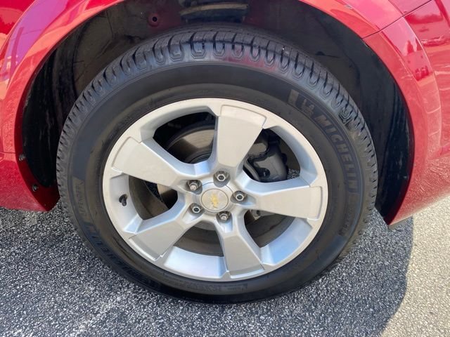 Used 2015 Red Chevrolet LT image 13