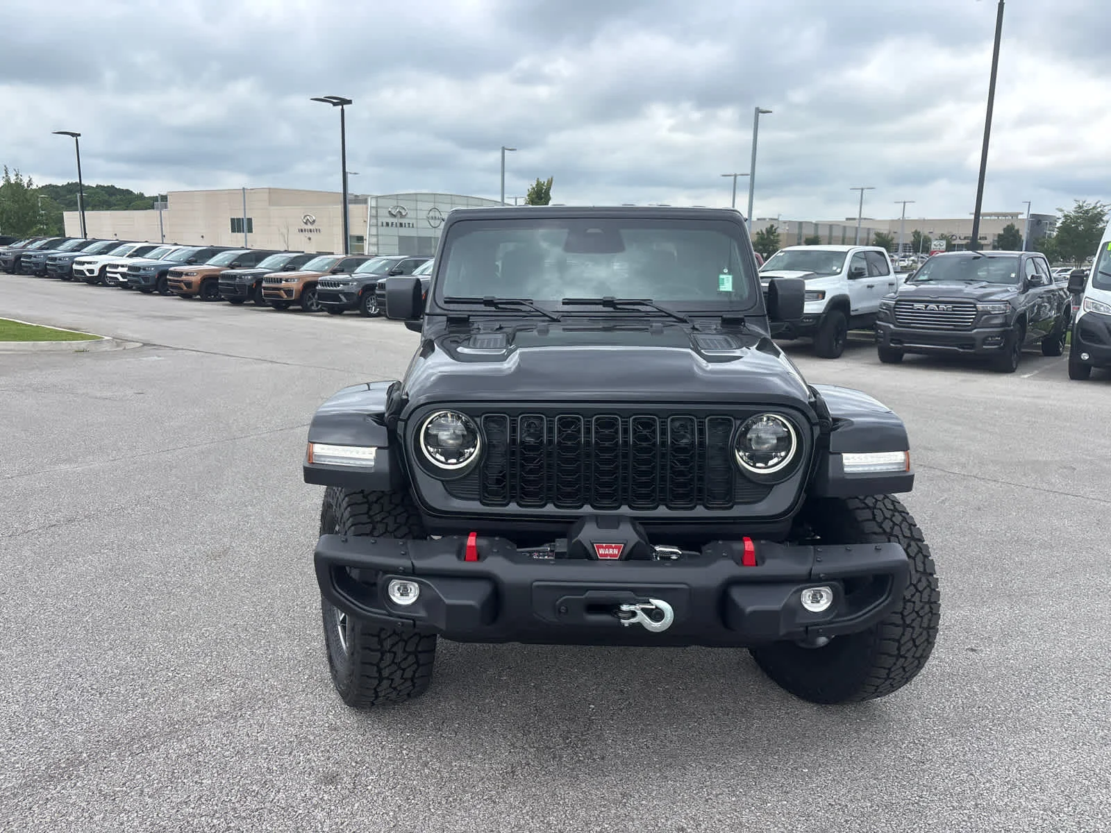 New 2026 Black Clear-Coat Exterior Paint Jeep Shadow Ops image 3