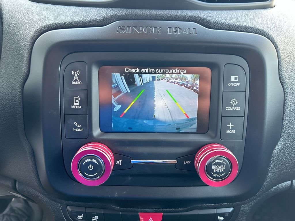 Used 2016 Gray Jeep Trailhawk image 14