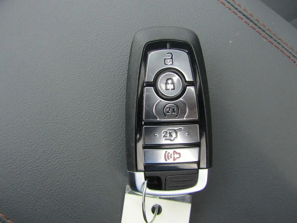 New 2026 Agate Black Metallic Ford Active image 40