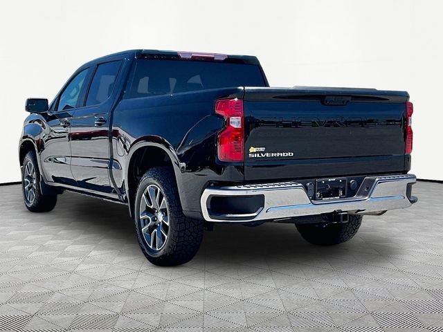Used 2022 Black Chevrolet LT image 4
