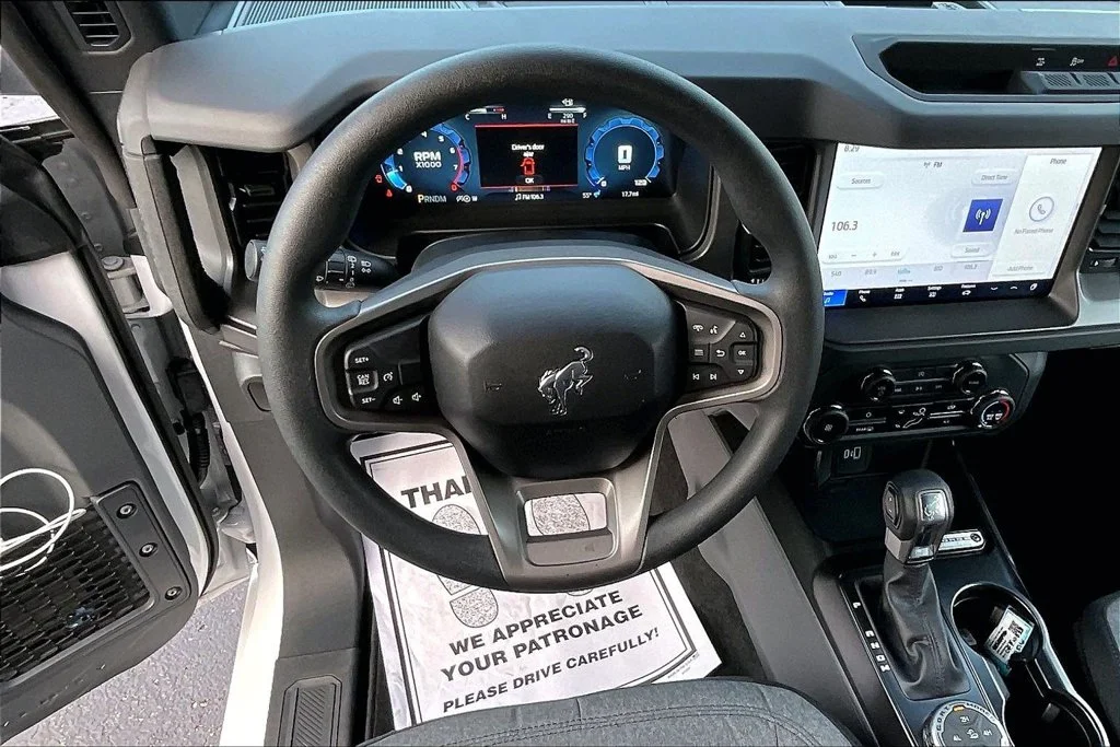 Used 2025 Oxford White Ford Base image 4