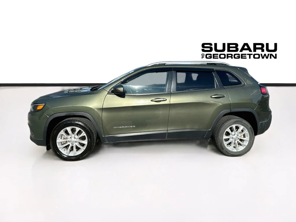 Used 2020 Green Jeep Latitude image 4
