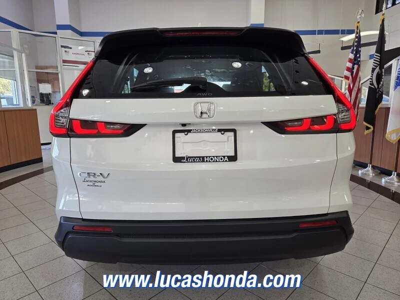 Used 2023 White Honda EX AWD image 5