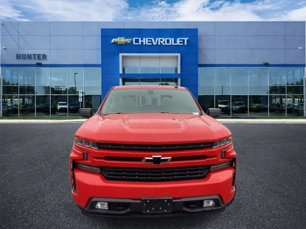 Used 2022 Red Hot Chevrolet RST image 4
