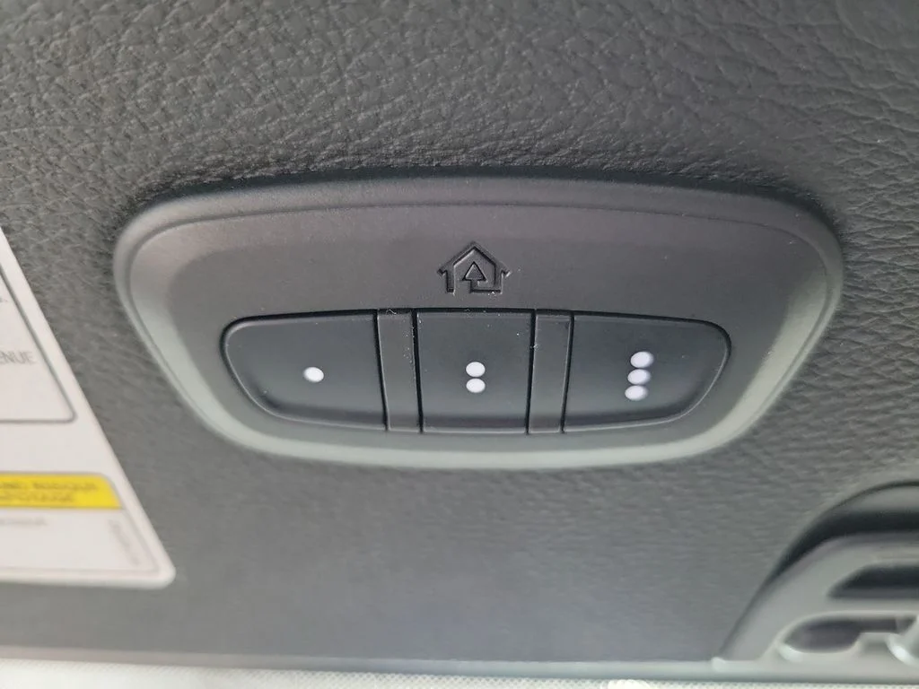 Used 2021 Gray Jeep High Altitude image 47