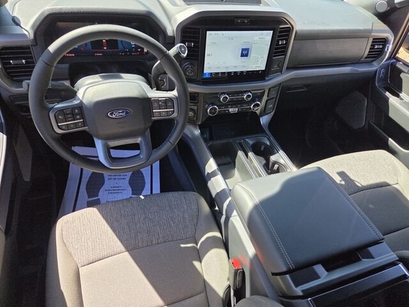 New 2026 Carbonized Gray Metallic Ford XLT image 9