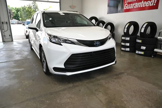 Used 2023 White Toyota LE image 3