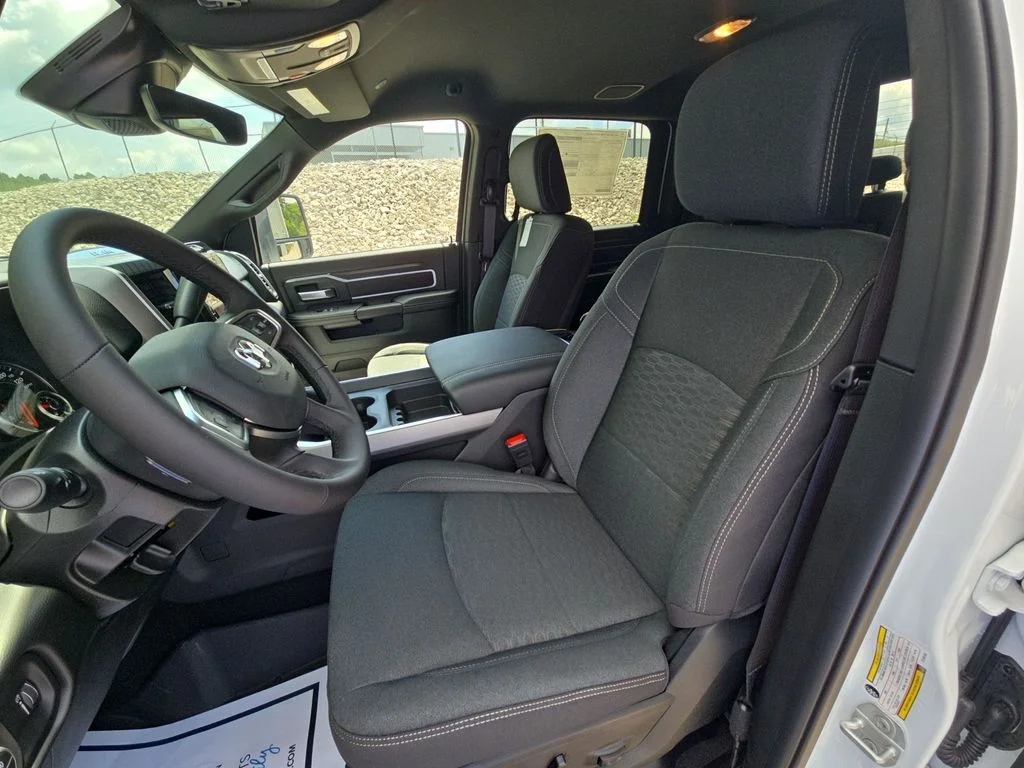 2026 RAM 2500 Big Horn - Photo 17