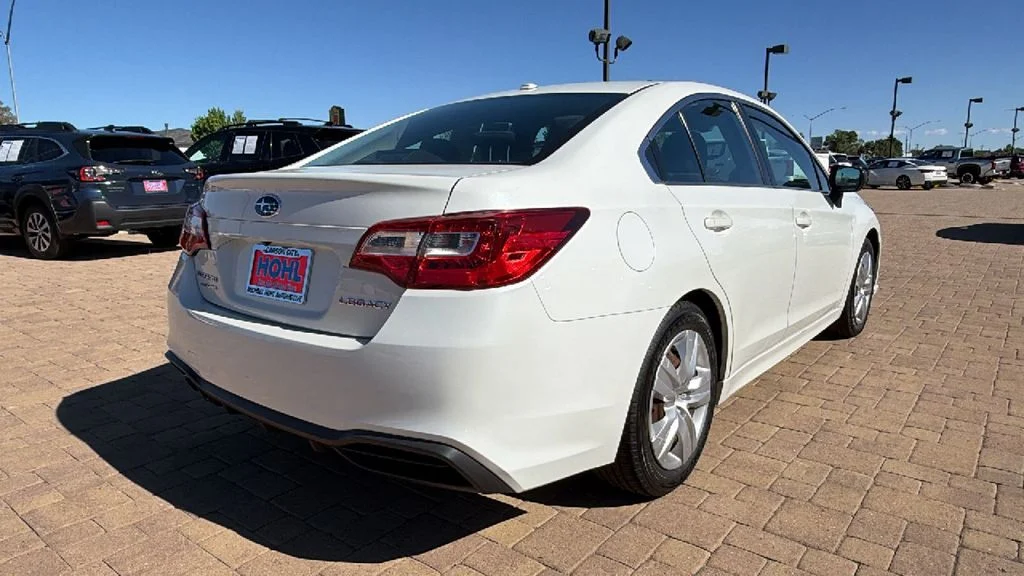 Used 2019 Crystal White Pearl Subaru 2.5i image 3