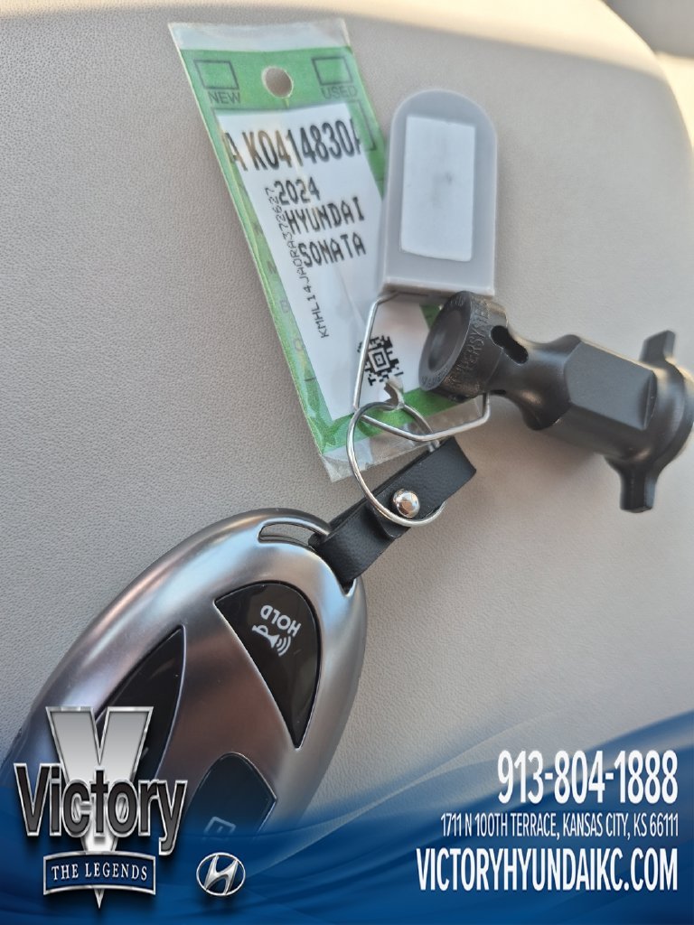 Certified Used 2024 Blue Hyundai SEL image 29