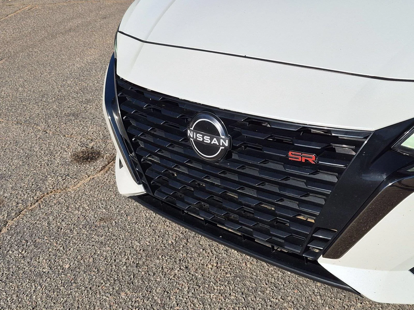 Used 2023 Pearl White Tricoat Nissan 2.5 SR image 13
