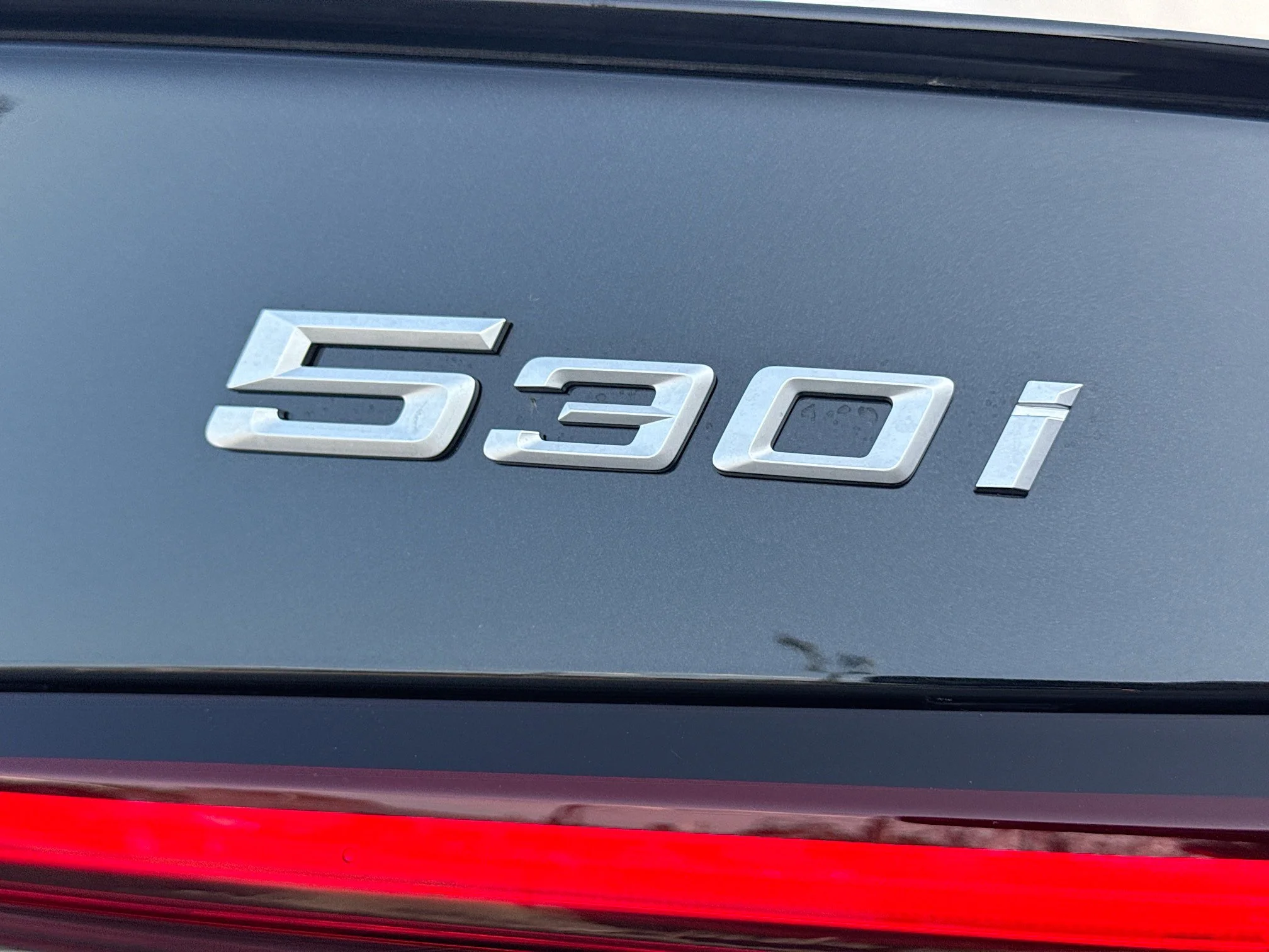 New 2027 Black Sapphire Metallic BMW 530i image 11