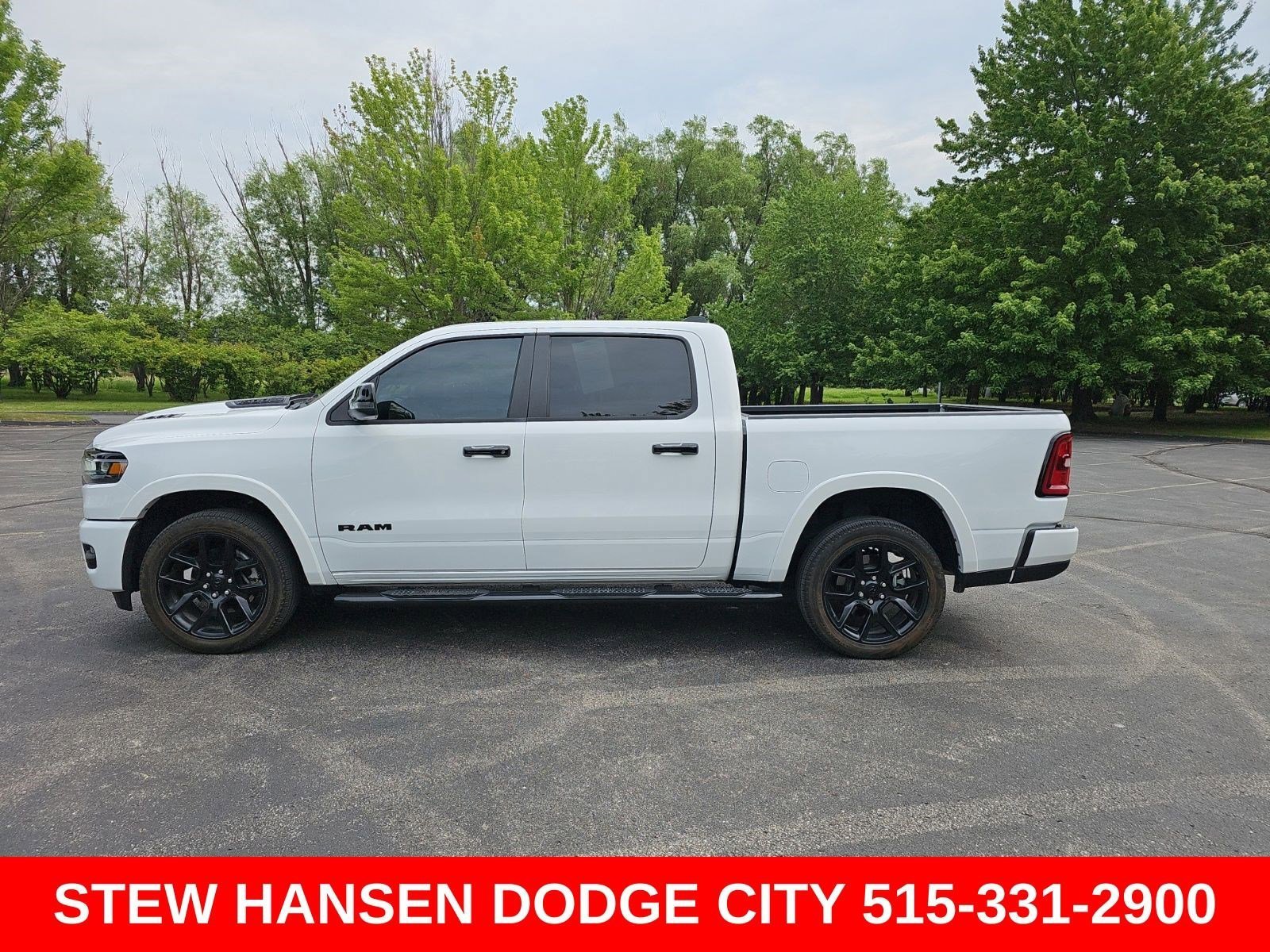 2025 RAM 1500 Laramie 4x4 Crew Cab 5'7's photo