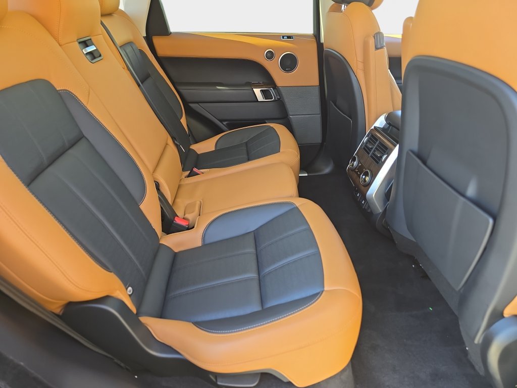 Used 2019 Gray Land Rover HSE Dynamic image 13