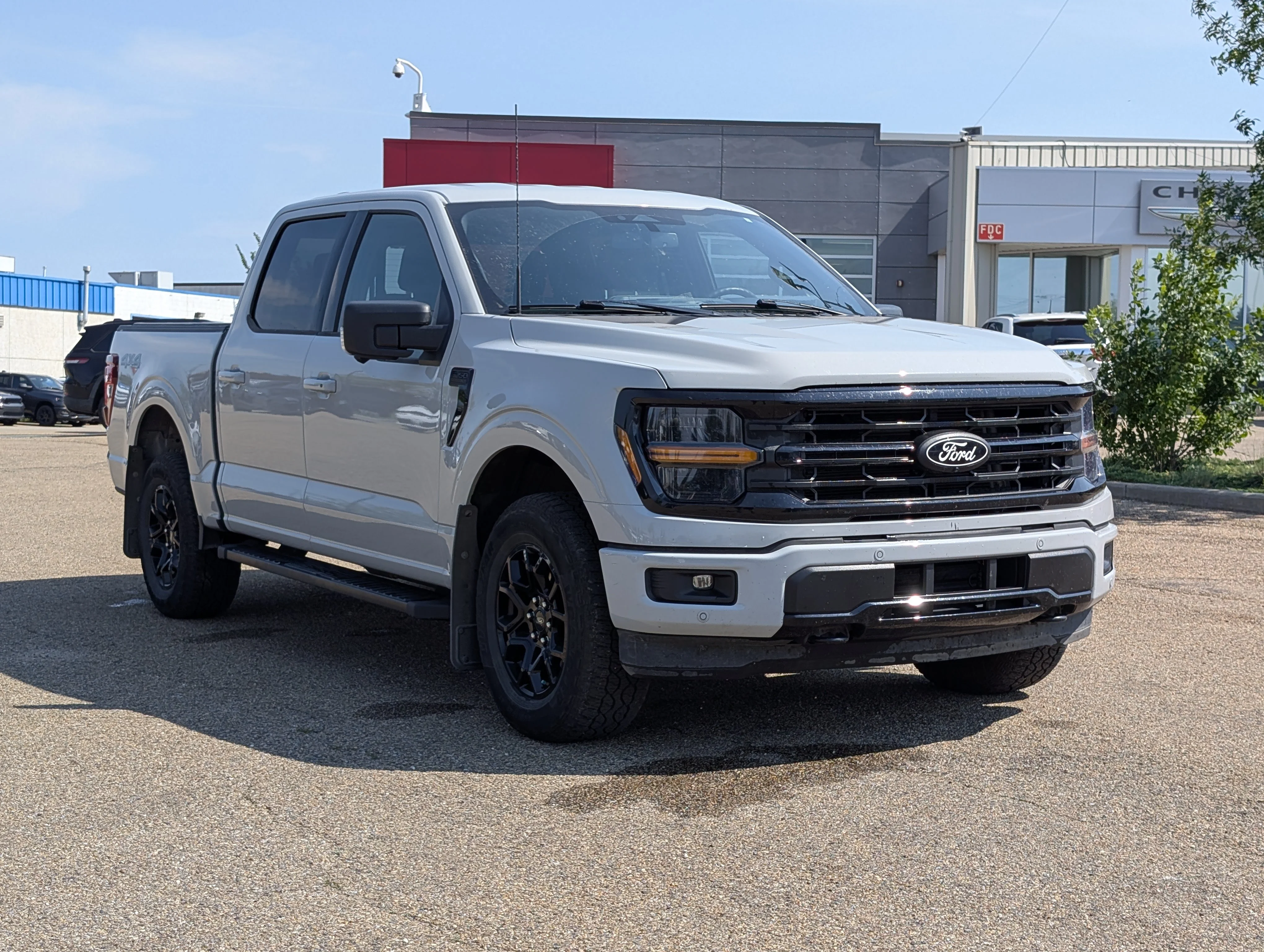 Used 2024 Avalanche Ford XLT image 9