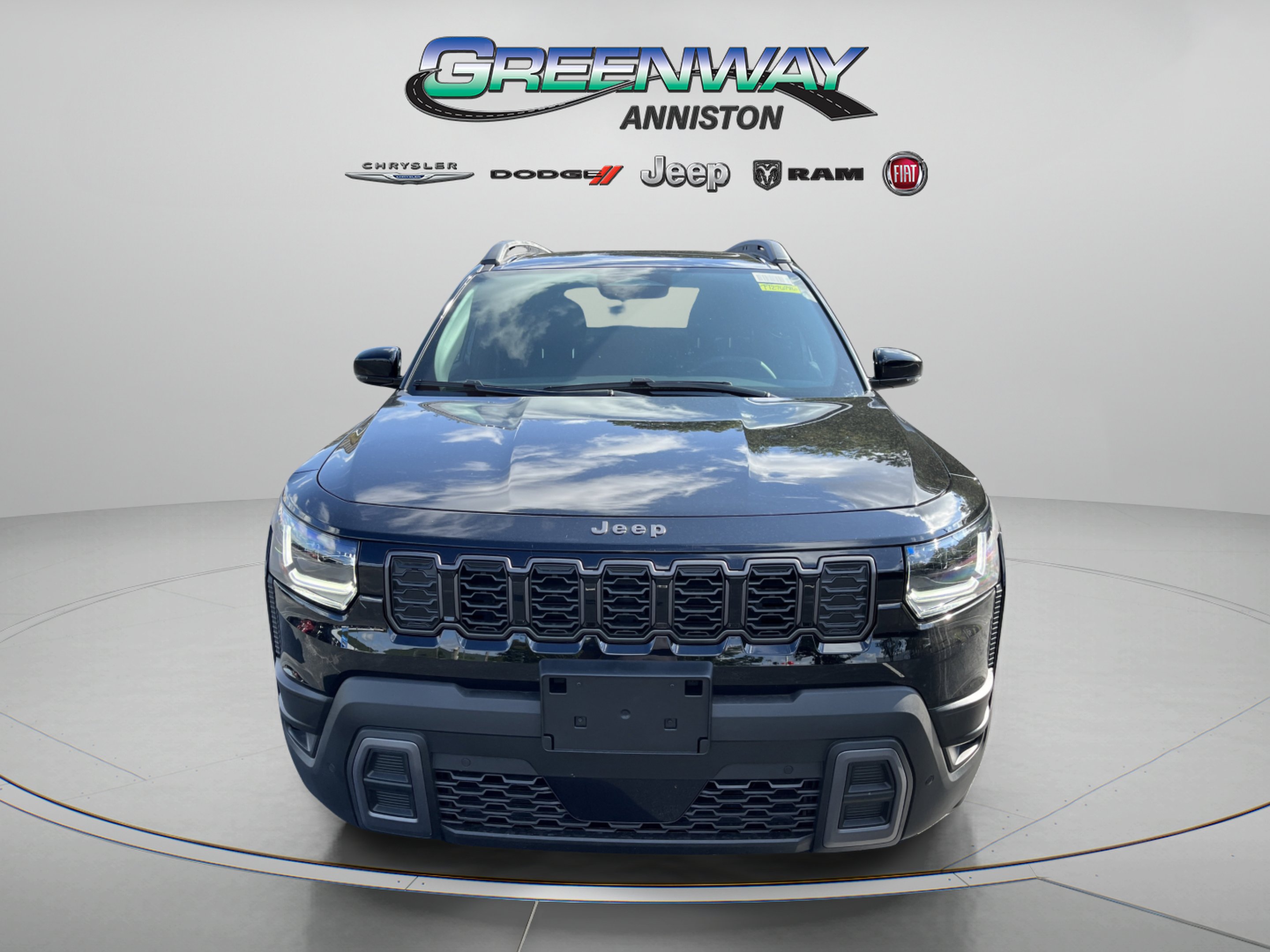 New 2026 Diamond Black Crystal Pearl-Coat Exterior Paint Jeep Overland image 2