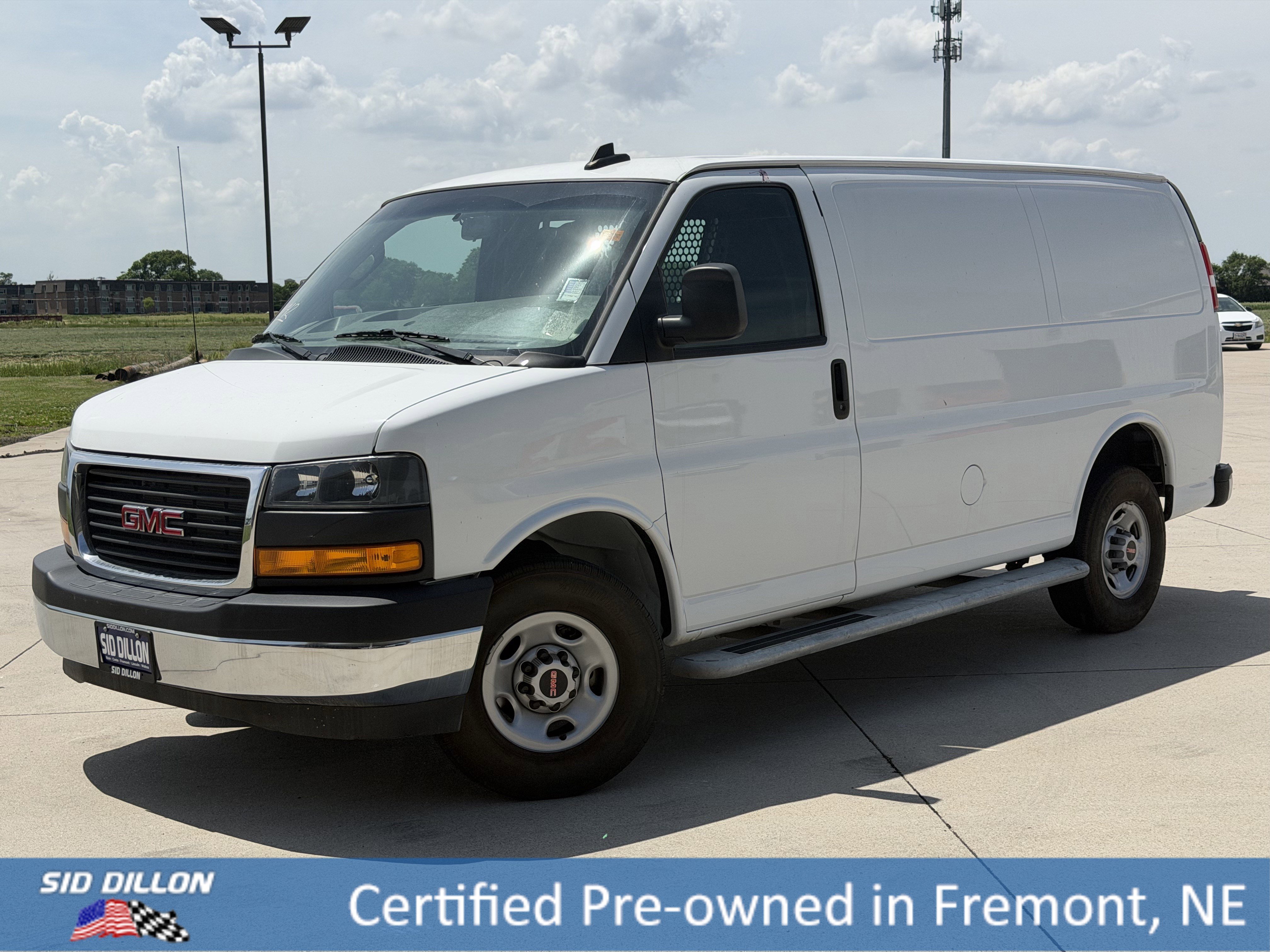 2024 GMC Savana 2500's photo