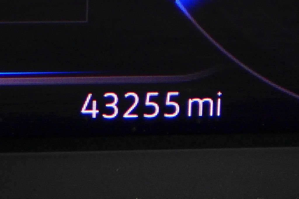 Certified Used 2023 White Volkswagen 3.6L V6 SE w/Technology image 32