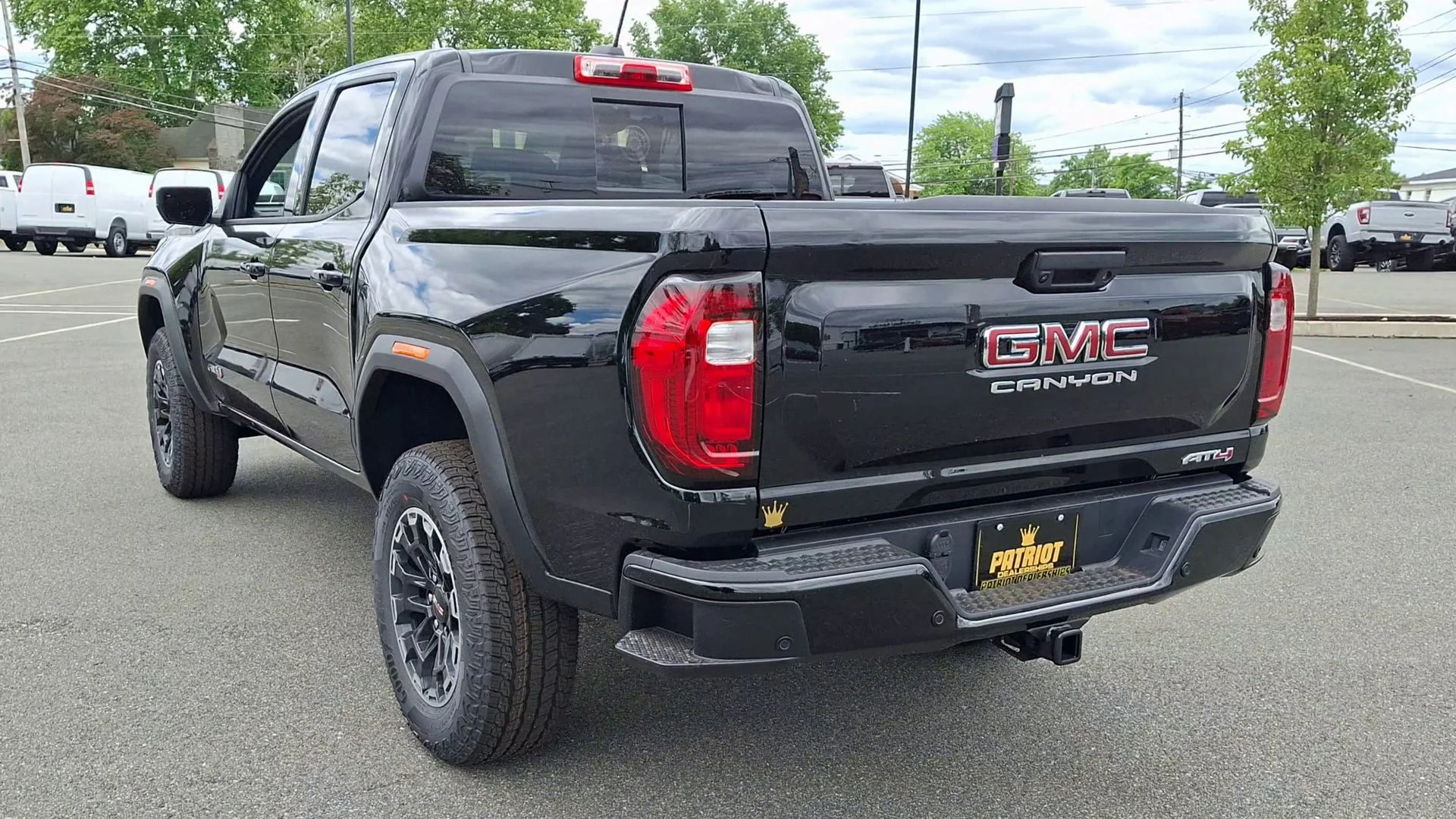 2026 GMC Canyon AT4 - Photo 8